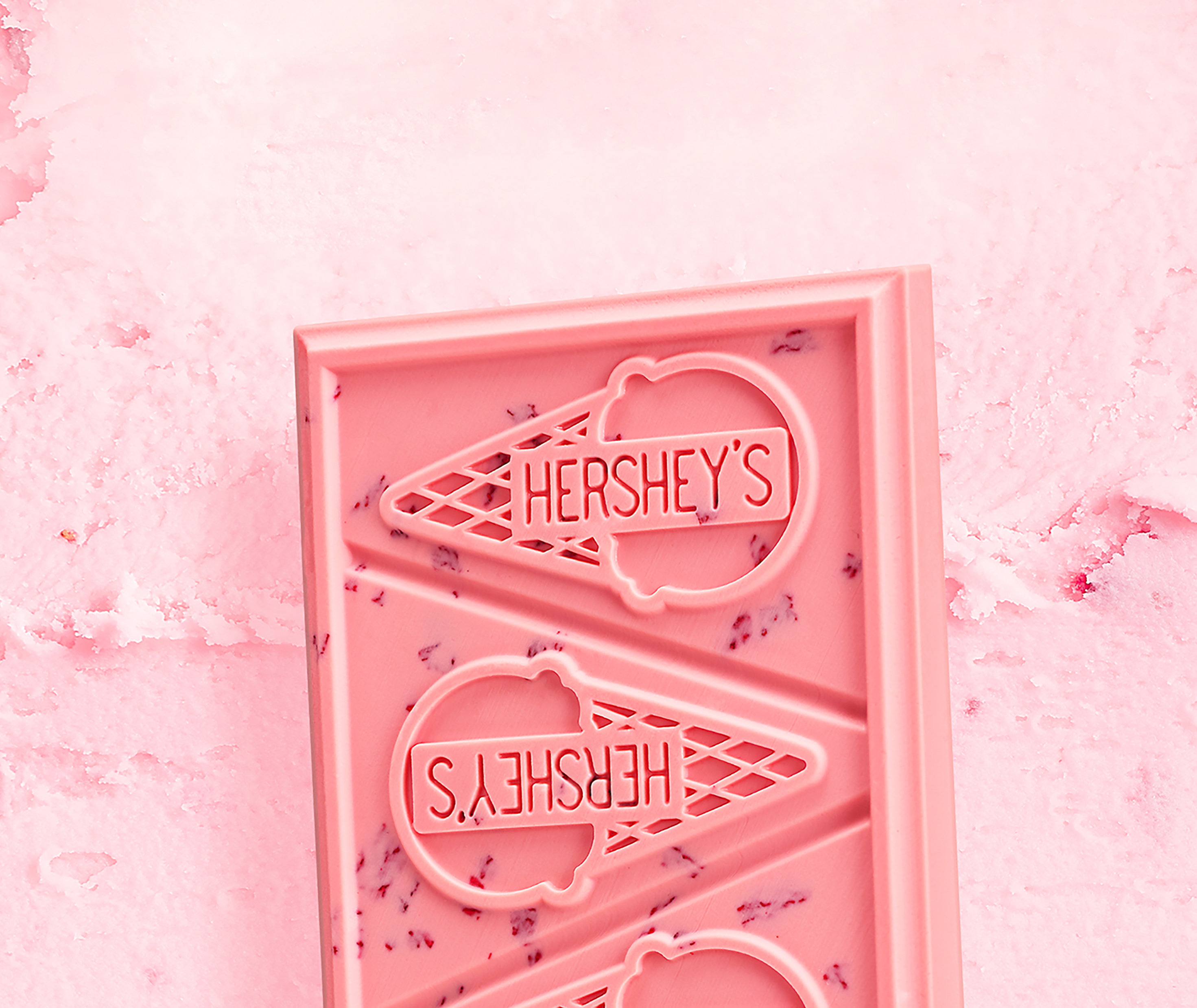 Pigeon designs HERSHEY'S biggest launch of the year in time for summer: A lineup of candy bars inspired by top ice cream flavours - Canadian Packaging